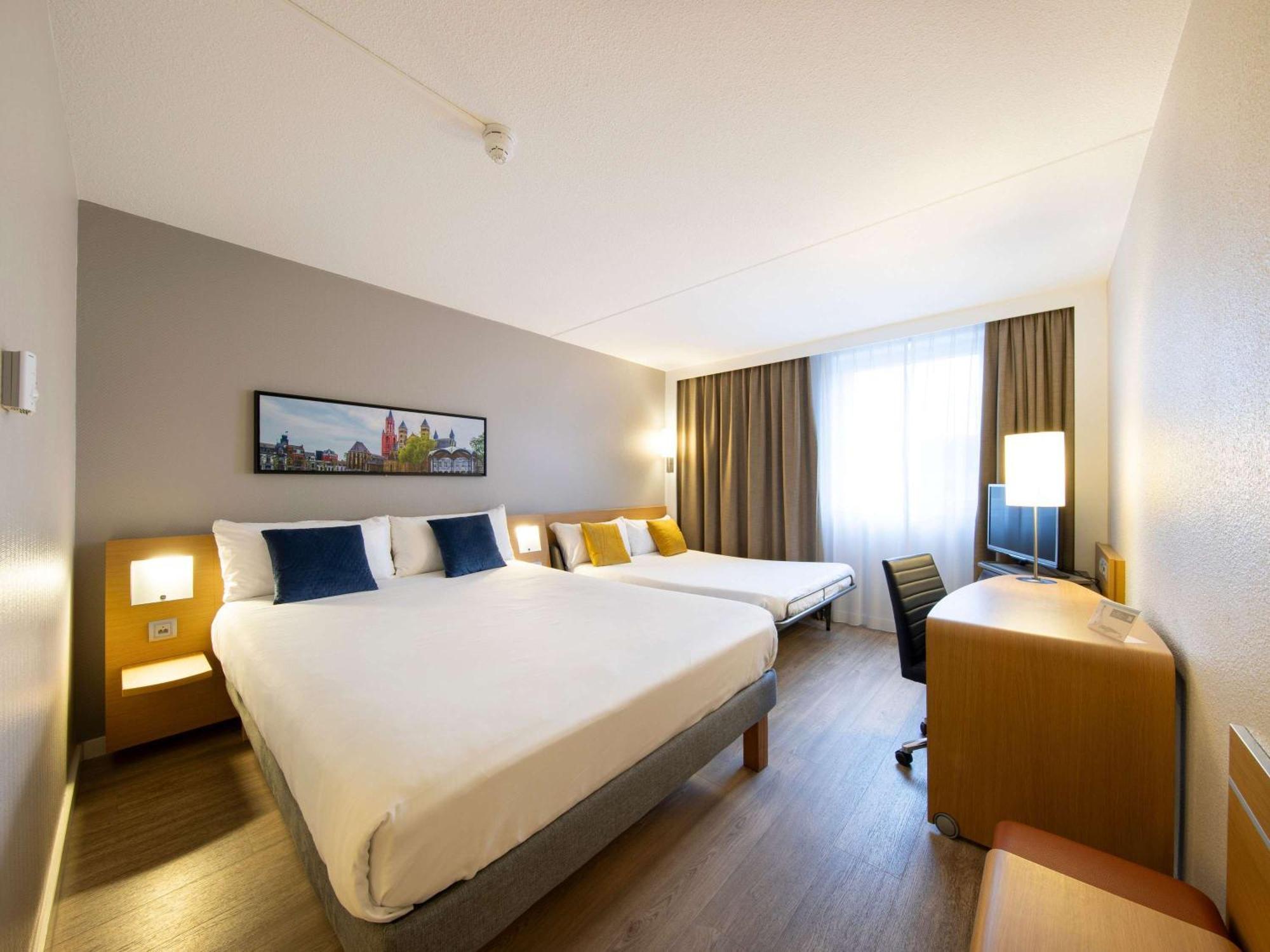 Novotel 4*